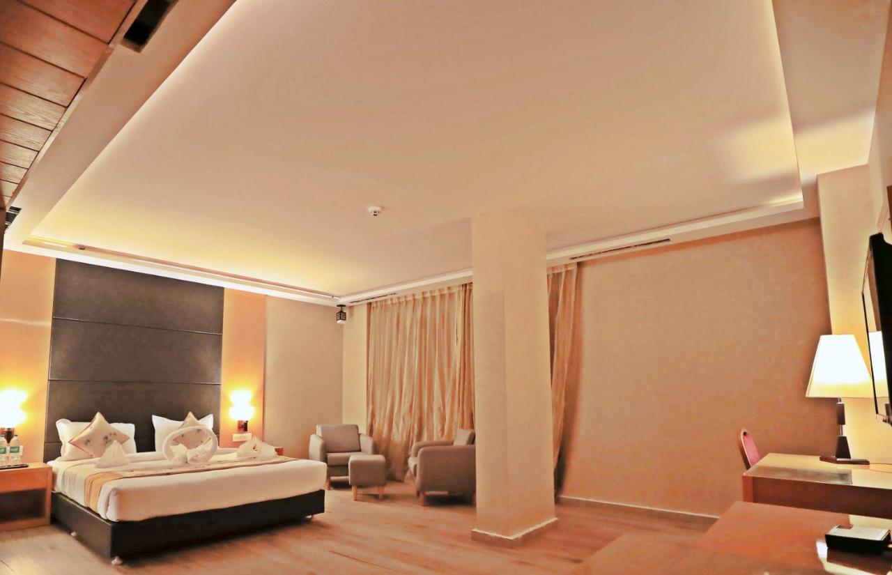 Bindiram Express By Shrigo Hotels Sitapur Muafi Extérieur photo