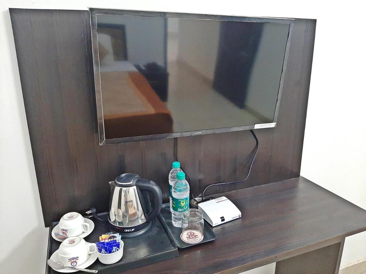 Bindiram Express By Shrigo Hotels Sitapur Muafi Extérieur photo