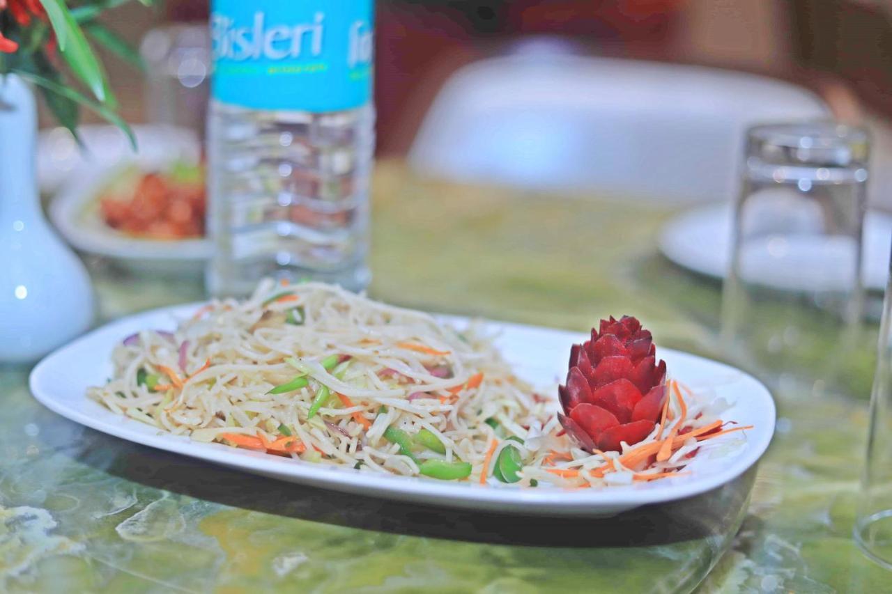 Bindiram Express By Shrigo Hotels Sitapur Muafi Extérieur photo